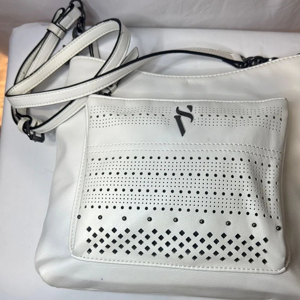Simply Vera lWhite Perforated Shoulder Bag